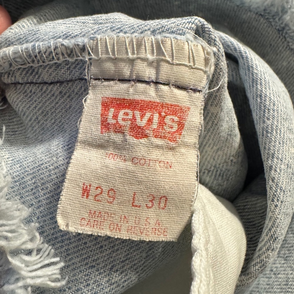 VINTAGE made in‎ US Levi Acid Wash Denim Cutoff Jean Shorts Distressed Frayed 29 - Picture 5 of 6